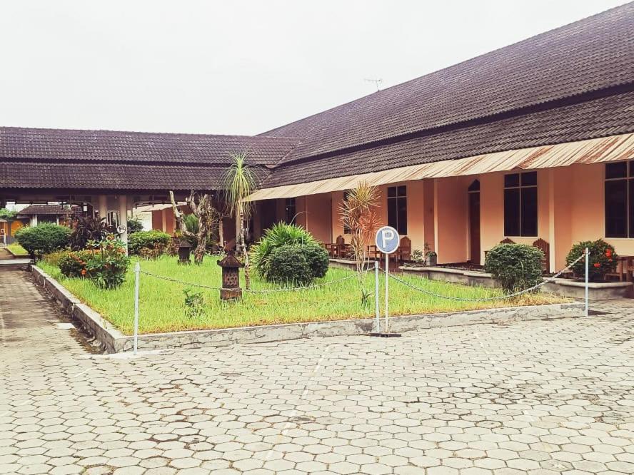 Hotel Wijaya Purwokerto Exteriér fotografie
